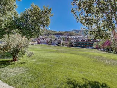Four Bedroom Vacation Home in Park City with Beautiful View & Walk to Lift
