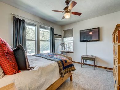 Four Bedroom Vacation Home in Park City with Beautiful View & Walk to Lift