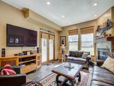 Four Bedroom Vacation Home in Park City with Beautiful View & Walk to Lift
