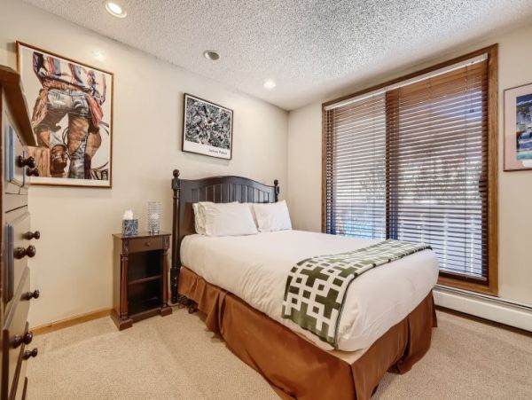 Vail Vacation Condo Sleeps Six Guests Luxury