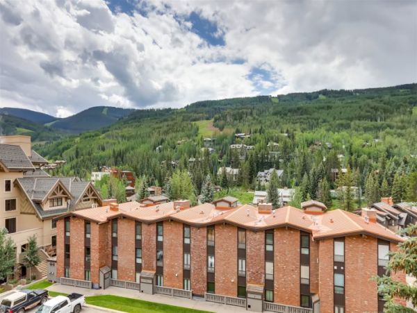 Vail Vacation Condo Sleeps Six Guests Luxury