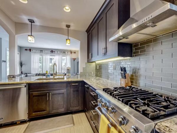 La Jolla Walk to the Beach Vacation Home Sleeps Six Guests