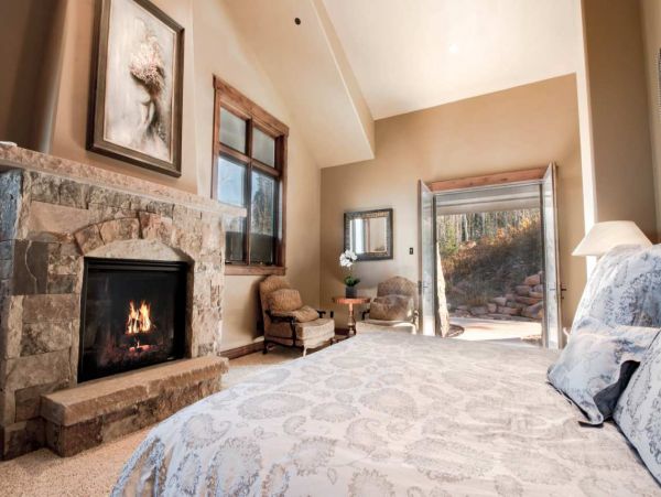 Elegant Luxury Park City Estate Home A Mixture of Fashion & Function