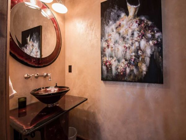 Elegant Luxury Park City Estate Home A Mixture of Fashion & Function