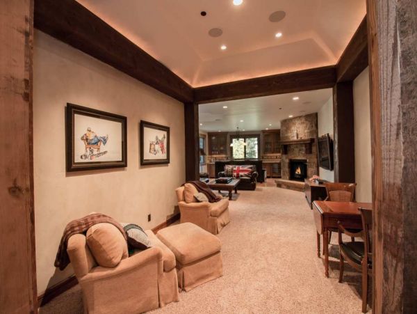 Elegant Luxury Park City Estate Home A Mixture of Fashion & Function