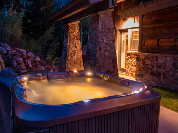 Elegant Luxury Park City Estate Home A Mixture of Fashion & Function