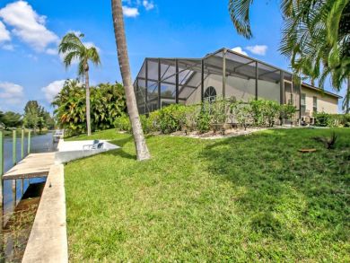 Canal Front 3 Bedrooms Vacation Home Sleeps 6 in Cape Coral