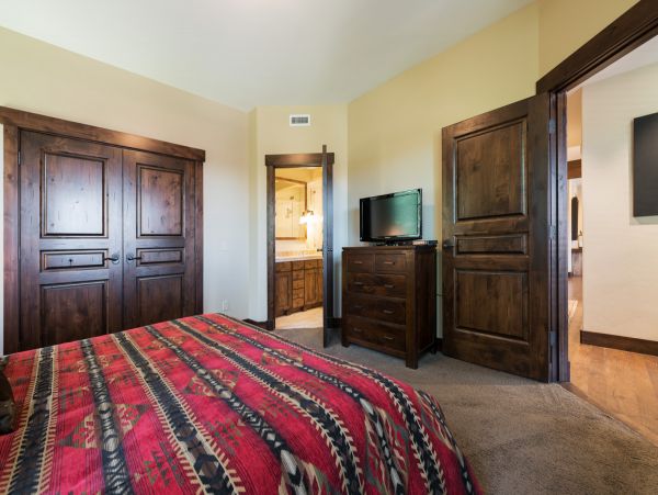 Park City Vacation Rental Ski in Ski out Access & Private Spa