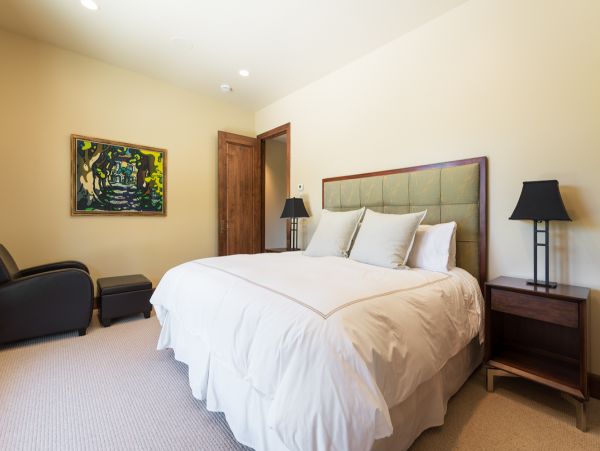 Elite Rental in the Colony, ski in ski out
