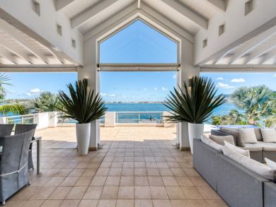 Saint Martin Bay Front 5 Bedroom Rental Home with Pool