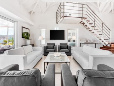 Saint Martin Bay Front 5 Bedroom Rental Home with Pool