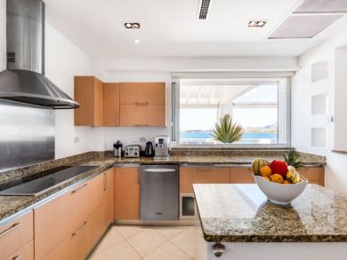 Saint Martin Bay Front 5 Bedroom Rental Home with Pool