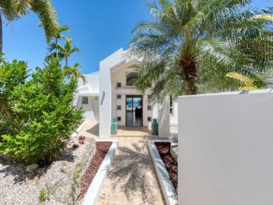 Saint Martin Bay Front 5 Bedroom Rental Home with Pool