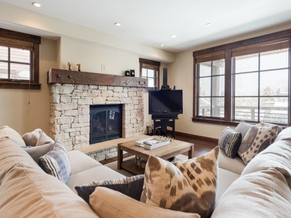 Lovely Vacation Rental with 3 Bedrooms & Private Spa