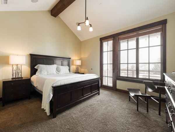 Lovely Vacation Rental with 3 Bedrooms & Private Spa