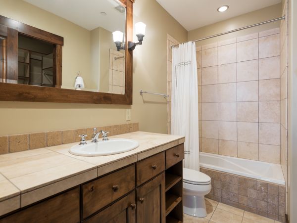Lovely Vacation Rental with 3 Bedrooms & Private Spa