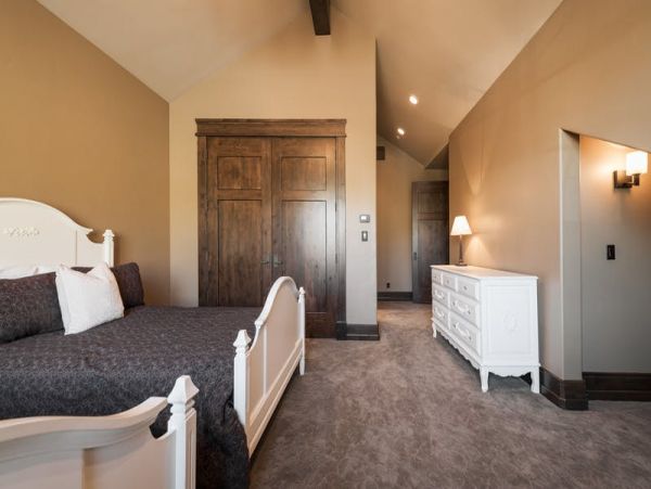 Luxury Utah Five Bedroom Vacation Townhome Sleeps 12 Guests