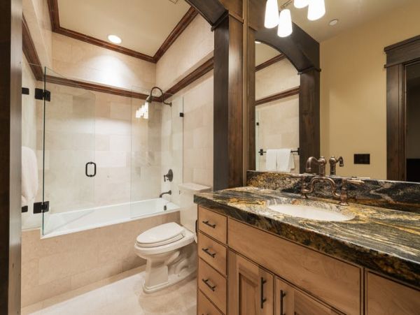 Luxury Utah Five Bedroom Vacation Townhome Sleeps 12 Guests