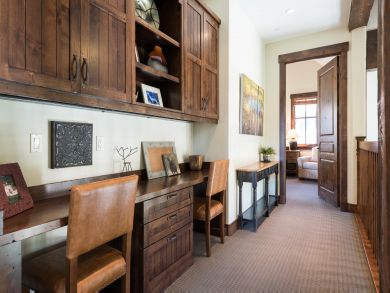 Mid Mountain PArk City ski in ski out cottage Mid Mountain PArk City ski in ski out cottage