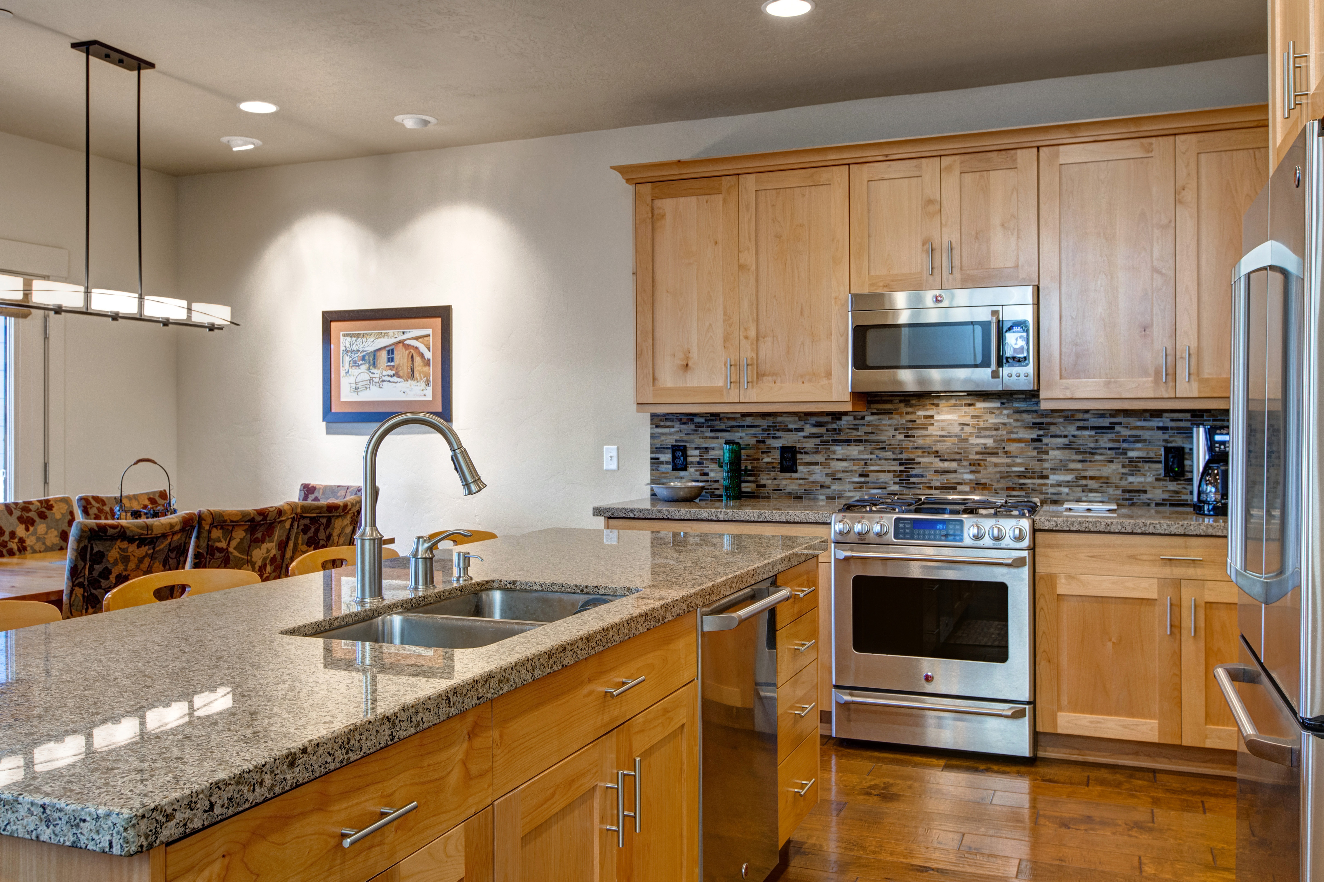 Beautiful 4 Bedroom Townhome with Stunning Views