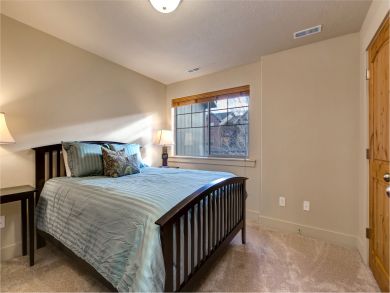 Beautiful 4 Bedroom Townhome with Stunning Views