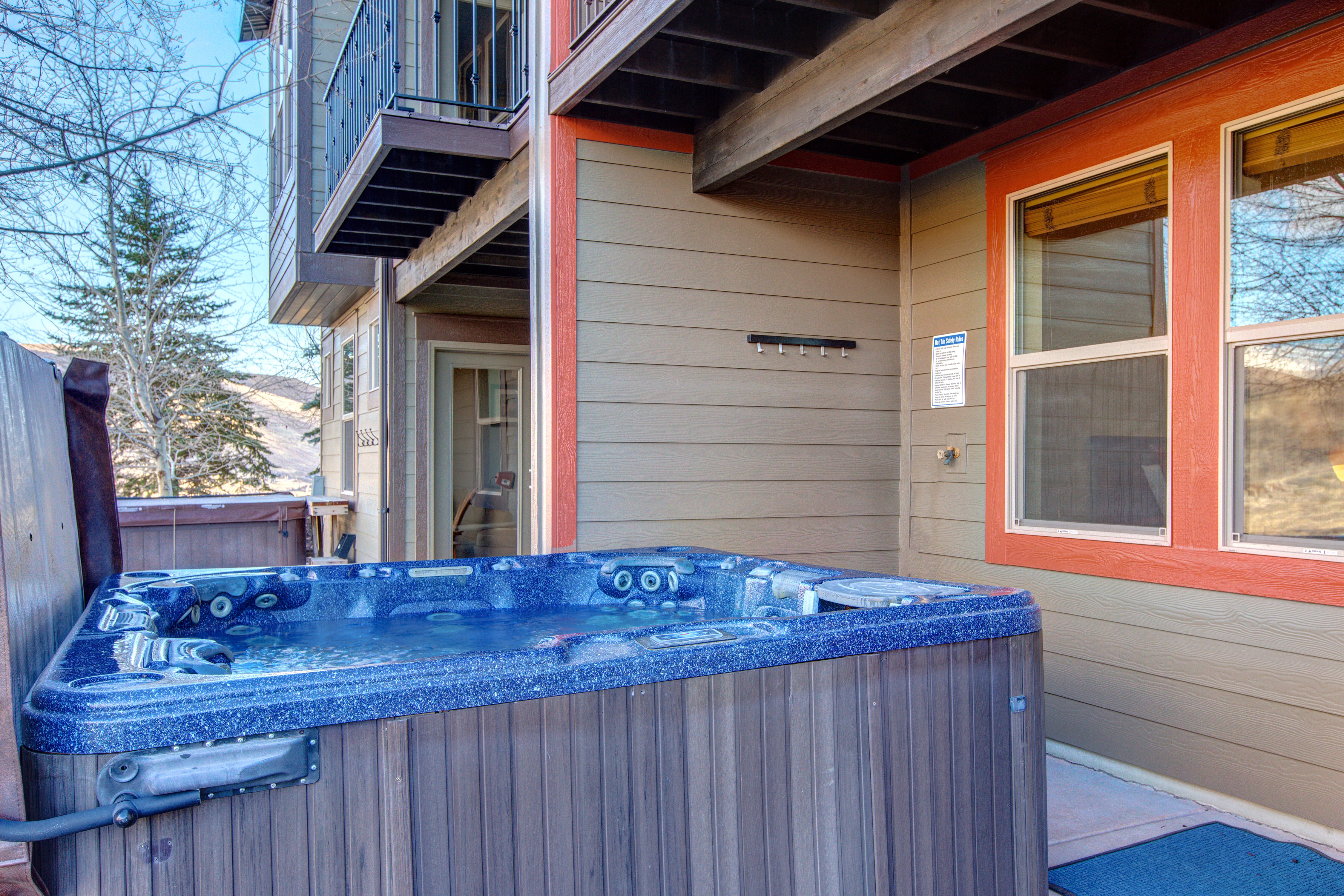 Beautiful 4 Bedroom Townhome with Stunning Views