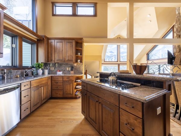 Breckenridge Ski  Vacation Home Sleeps Sixteen Guests