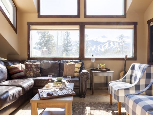 Breckenridge Ski  Vacation Home Sleeps Sixteen Guests