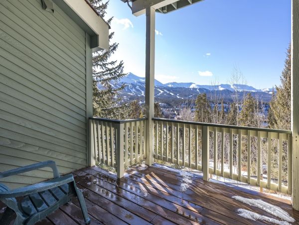 Breckenridge Ski  Vacation Home Sleeps Sixteen Guests