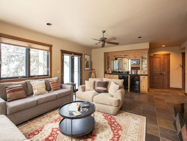 Breckenridge Ski  Vacation Home Sleeps Sixteen Guests
