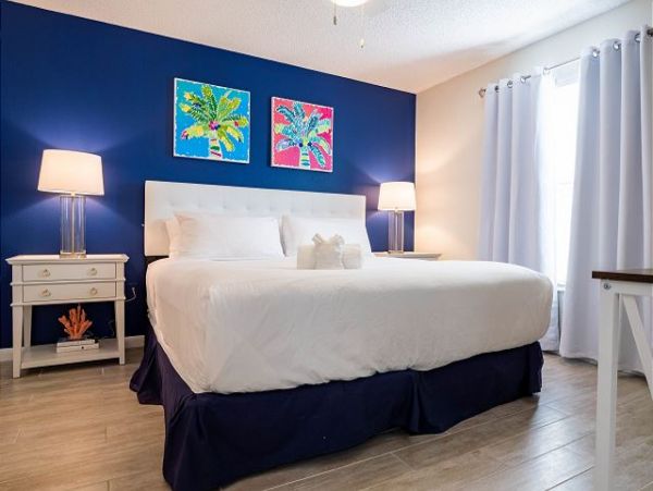 Holmes Beach Vacation Rental Towhome Sleeps Six Guests