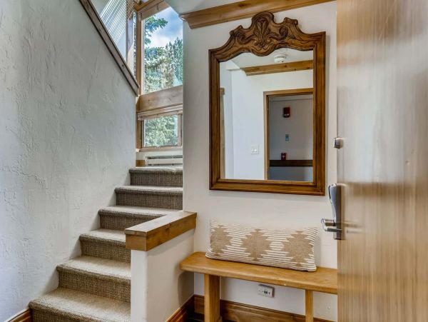 Vail Vacation Condo Sleeps Six Guests
