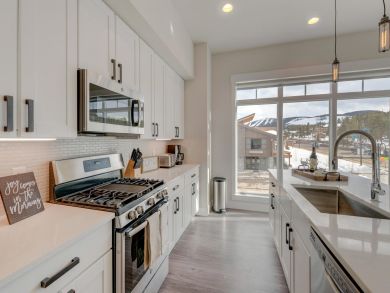 Winter Park Luxury 2 Bedroom Mountain View Condo