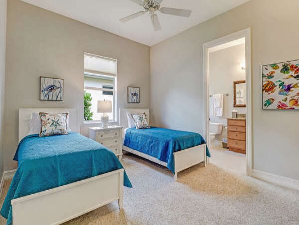 Cape Coral Luxury Vacation Rental Sleeps Six Guests