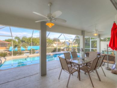 Canal Front 3 Bedrooms Vacation Home Sleeps 6 Guests