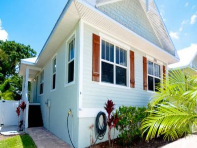 Holmes Beach Vacation Home Sleeps Six Guests