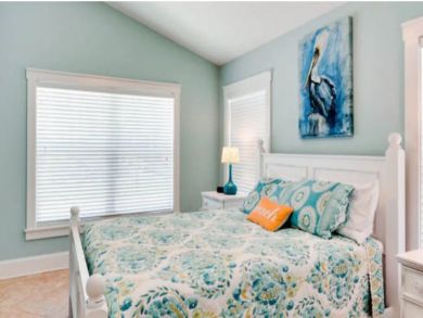 Holmes Beach Vacation Home Sleeps Six Guests