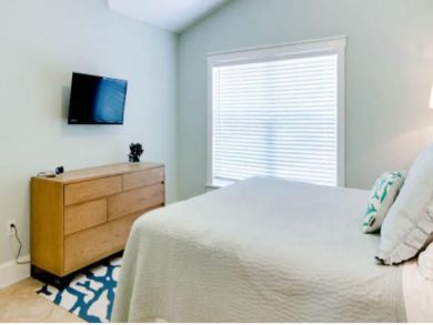 Holmes Beach Vacation Home Sleeps Six Guests