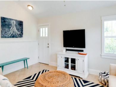 Holmes Beach Vacation Home Sleeps Six Guests