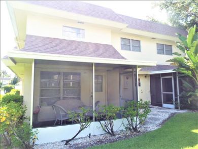 Longboat Key Walk to Beach 2 Bedroom Condo