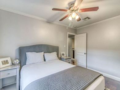 Scottsdale Vacation Home Sleeps Twenty Guests