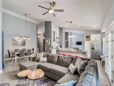 Scottsdale 5 Bedroom Vacation Home with Pool