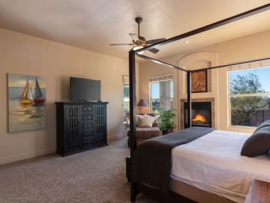 Five Bedroom Vacation Rental Pool Home in Scottsdale