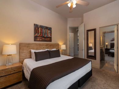 Five Bedroom Vacation Rental Pool Home in Scottsdale