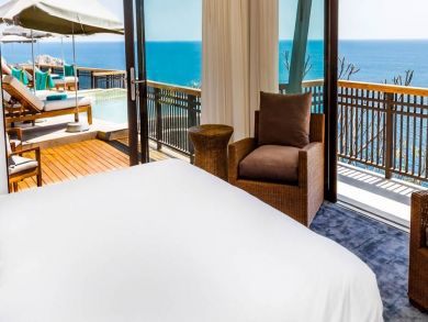 Ocean Front Four Bedroom Vacation Home in Acapulco