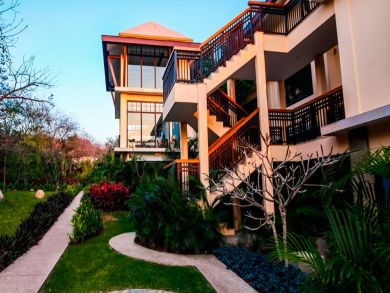 Acapulco Five Bedroom Pool Home with Ocean View