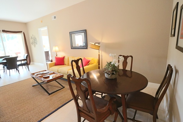 Naples Home 923964