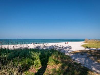 Charming Vacation Rental on Holmes Beach. Call Today.