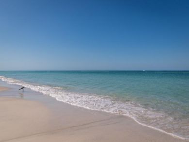 Charming Vacation Rental on Holmes Beach. Call Today.