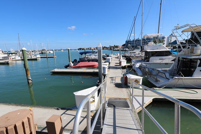 Marco Island Condo 923972